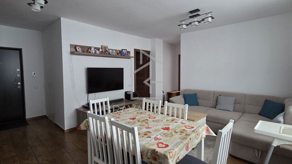 Apartament 3 camere, 61mp, 2 balcoane, parcare, strada Stejarului - Poză 2