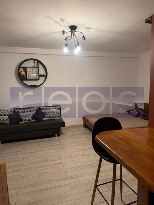 VANZARE GARSONIERA RENOVATA 40MP TIMPURI NOI UNIRII BLOC 1994 - Poză 1