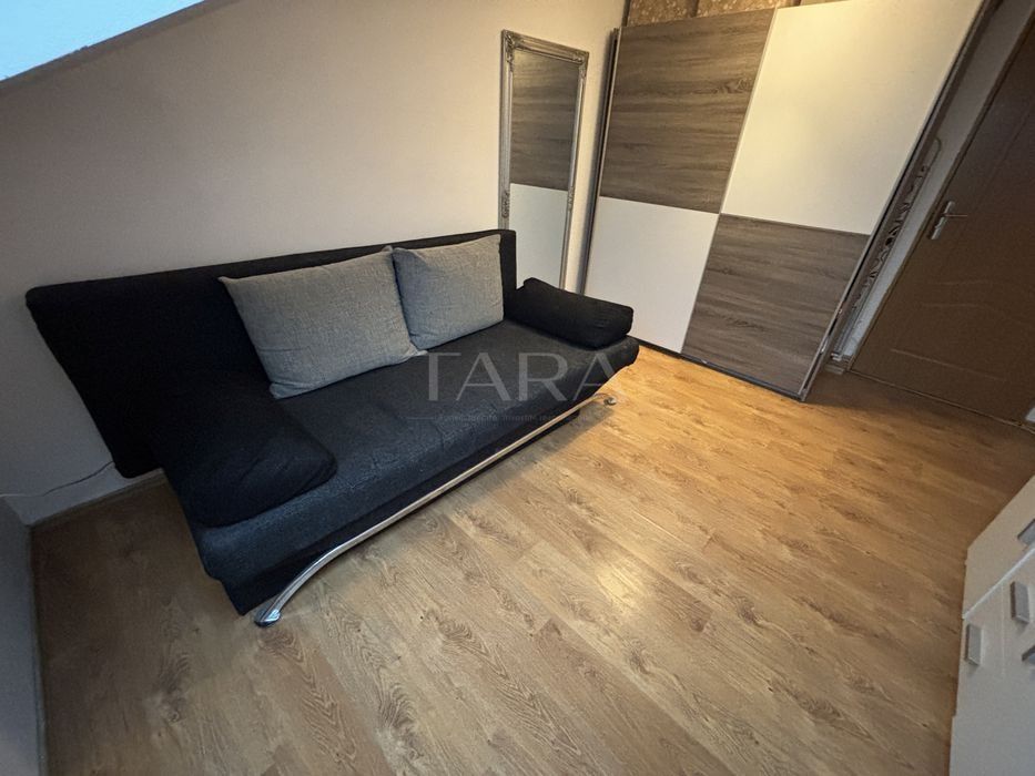 Apartament 3 Camere Semidecomandat în Florești - Poză 1
