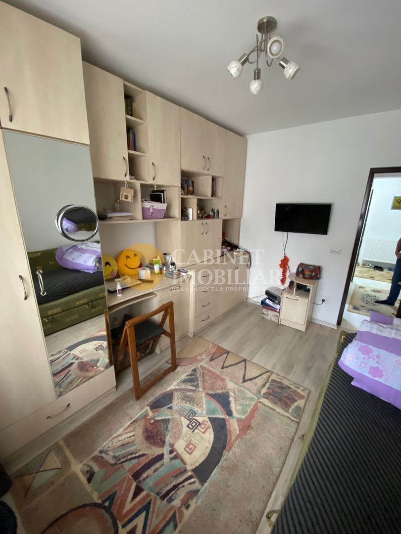 Gară - Bloc Tip Vilă - 3 camere decomandat + loc parcare - Poză 2