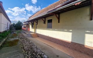 Casa de vanzare | 100 mp | 1048 mp teren | Ciugud - Poză 2