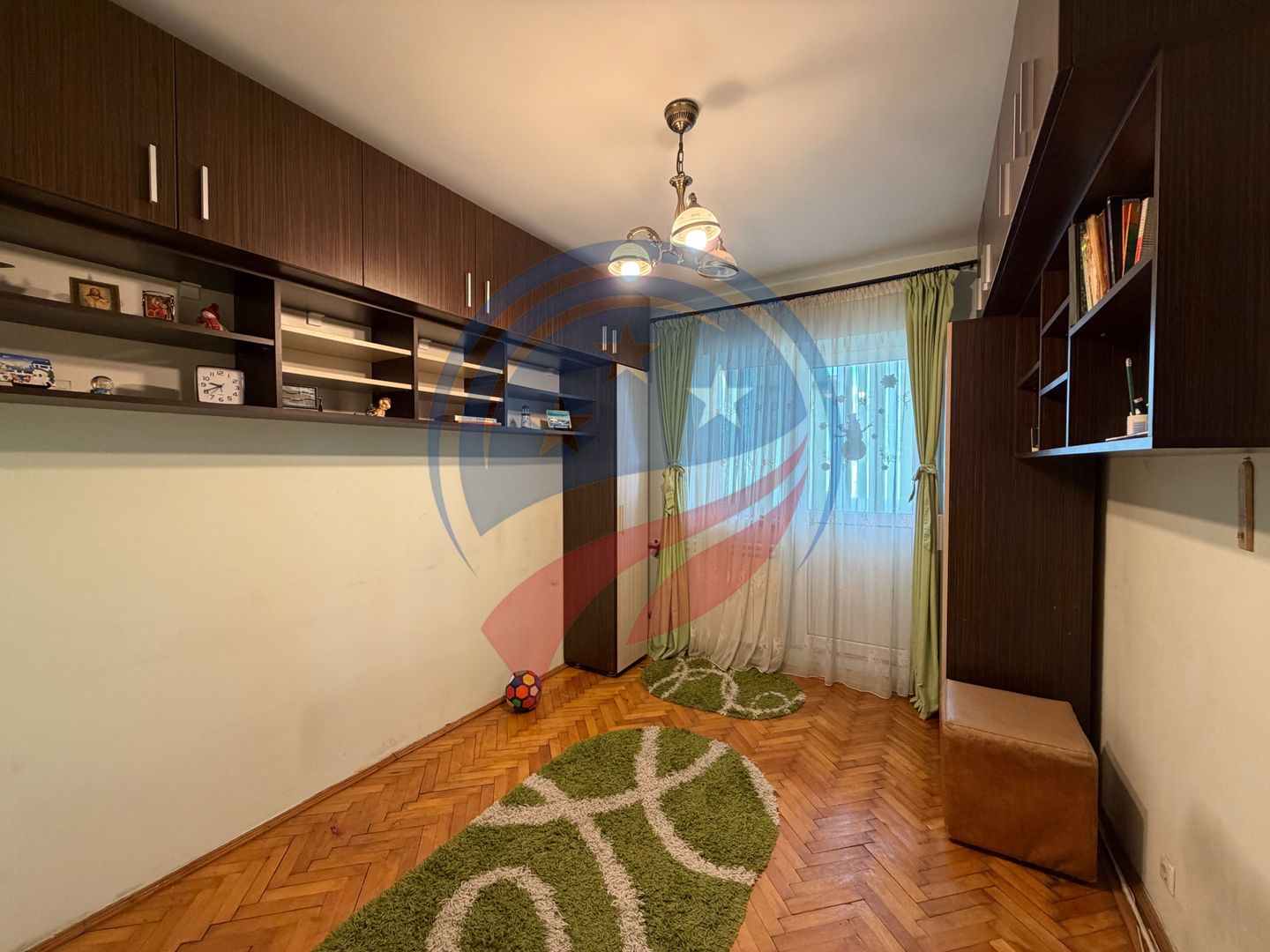APARTAMENT 3 CAMERE 2 BAI ZONA LAPUS ET 1 - Poză 3