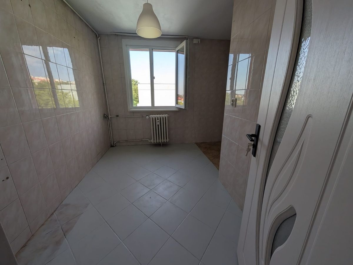 Vanzare Apartament 4 camere, 81 mp, balcon, bloc reabilitat, Rahova - Poză 5
