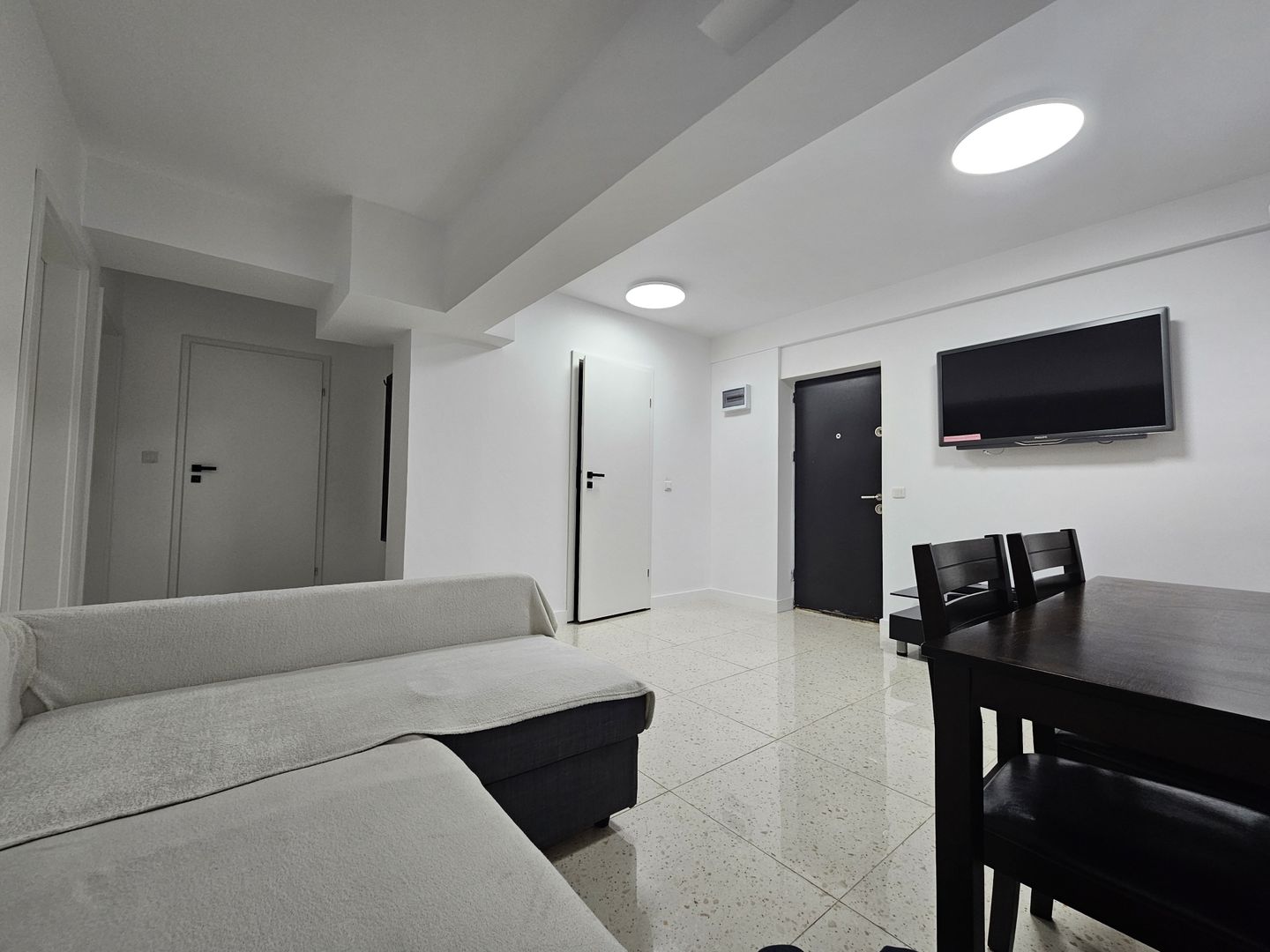 Apartament 3 camere in spatele bisericii Bazilescu - Poză 3
