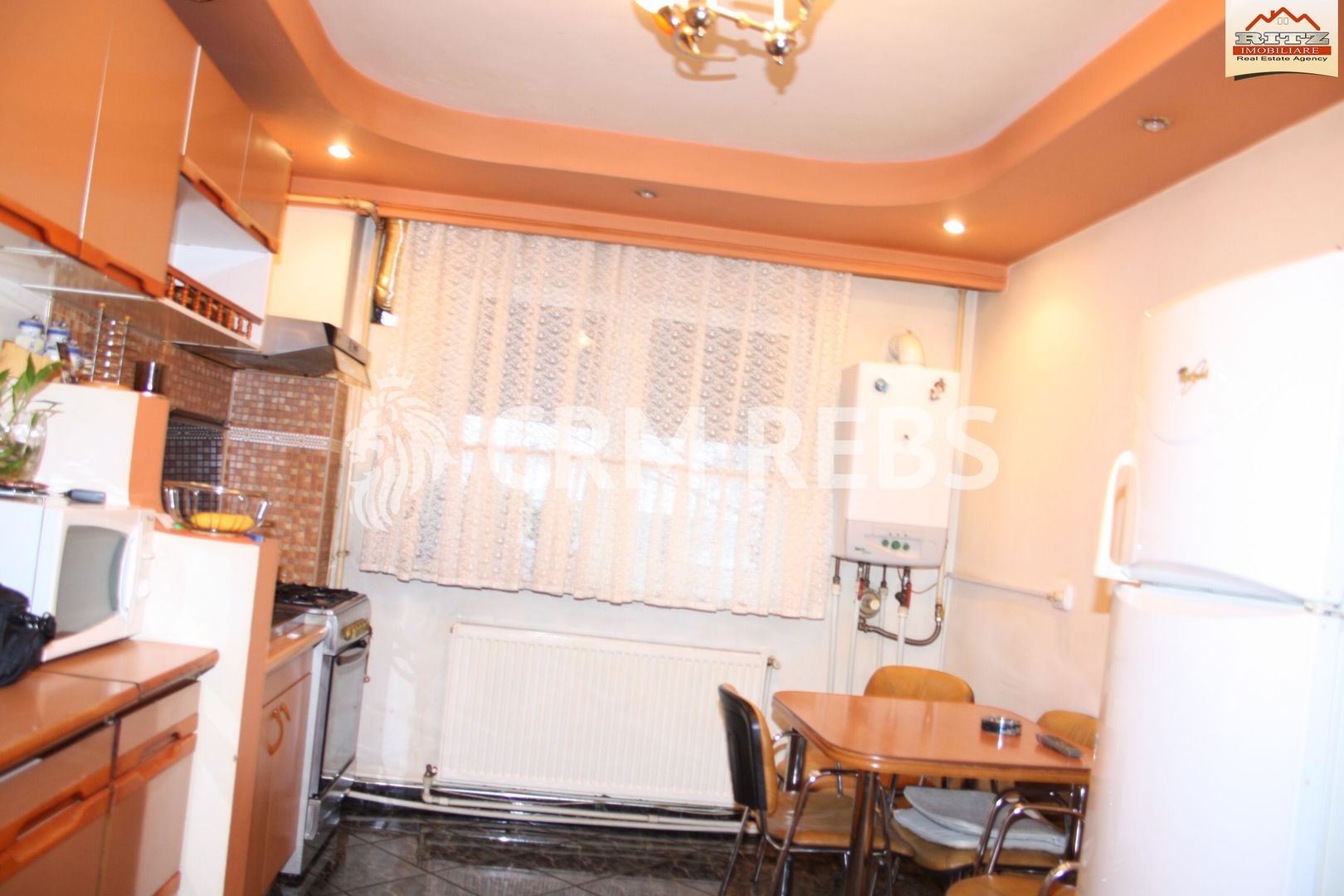 Ultracentral 2 camere ,decomandat ,56 mp. ! - Poză 3