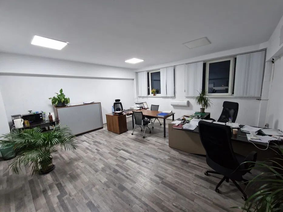 Spațiu de închiriat unical În Ghencea - Poză 6