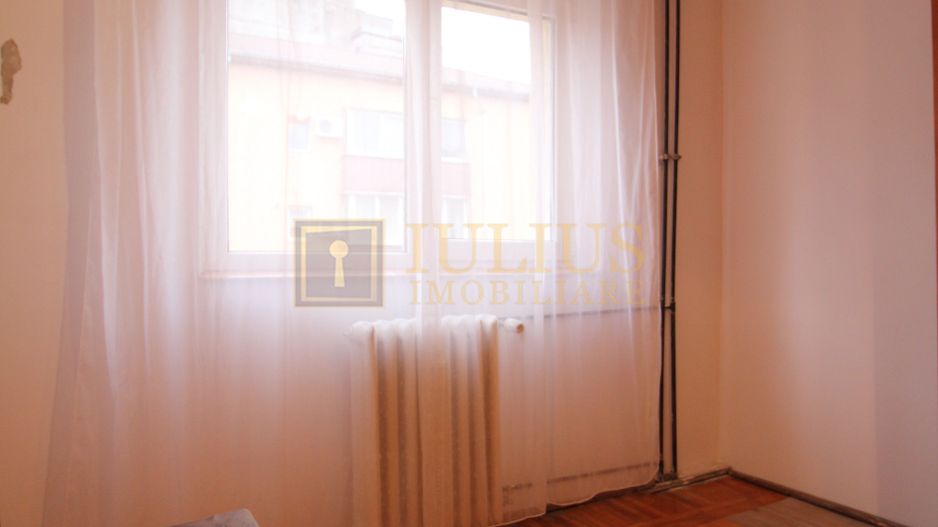 3camere, ideal pentru cei ce doresc sa renoveze de la zero un apartament. - Poză 11