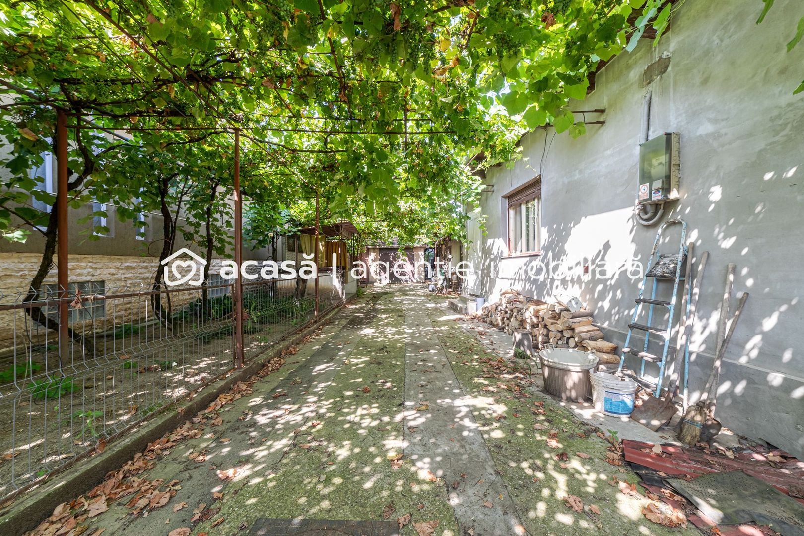 Casă cu teren generos în Aradul Nou - Poză 5