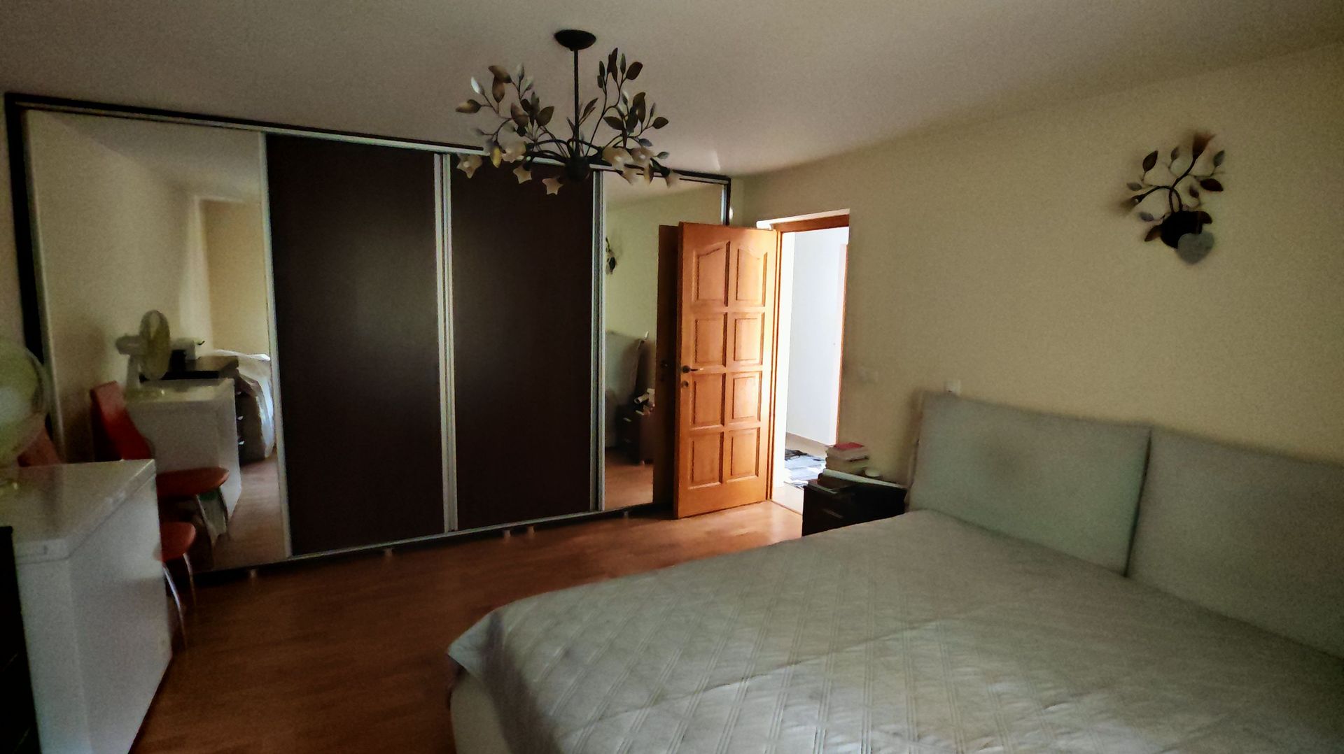 Apartament la casa + anexa gospodareasca, zona Blumana -Bartolomeu. - Poză 2