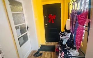 Casa pe principala in Giarmata  737mp teren - Poză 18