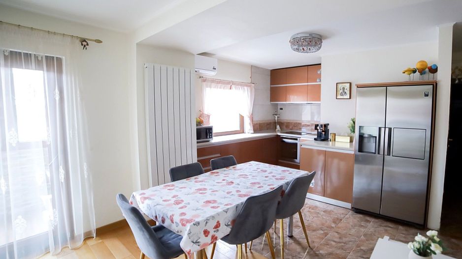 Scriitorilor, 2 camere decomandate, 60mp, 147500Euro - Poză 3