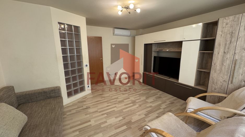 Disponibil imediat. Etaj 1. Centrala proprie. Vedere pe 2 parti. - Poză 1