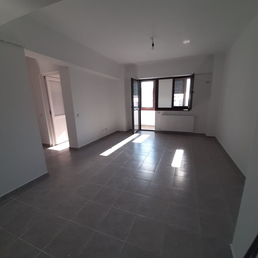 GARSONIERĂ RAHOVA IDEAL RESIDENCE - Poză 1