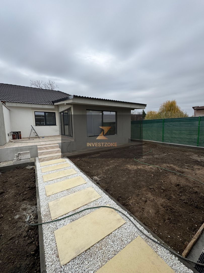 Casa de vanzare in Podgoria - Poză 12