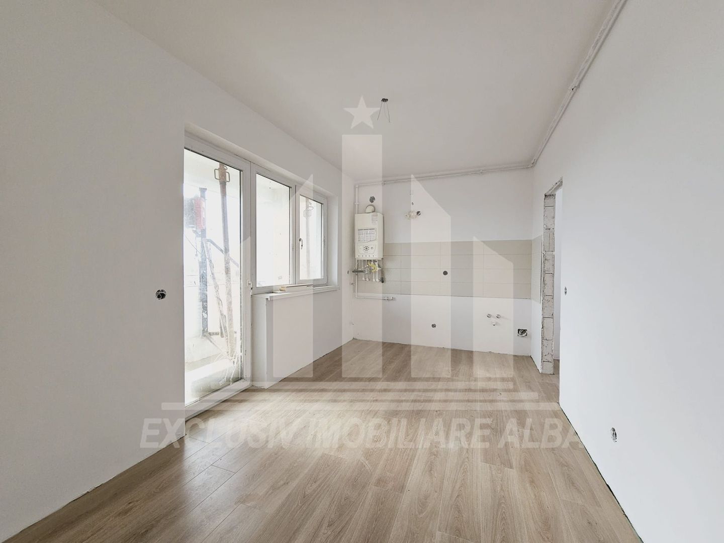 Apartament cu 2 camera decomandate, Alba-Micesti - Poză 3