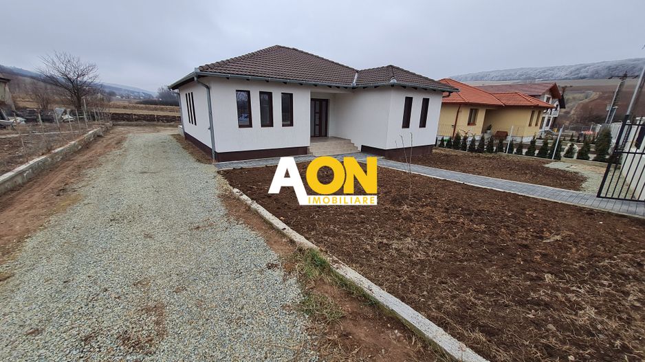 Casa 4 Camere, 101 mp Utili, Teren 700mp, Com Ciugud - Poză 1