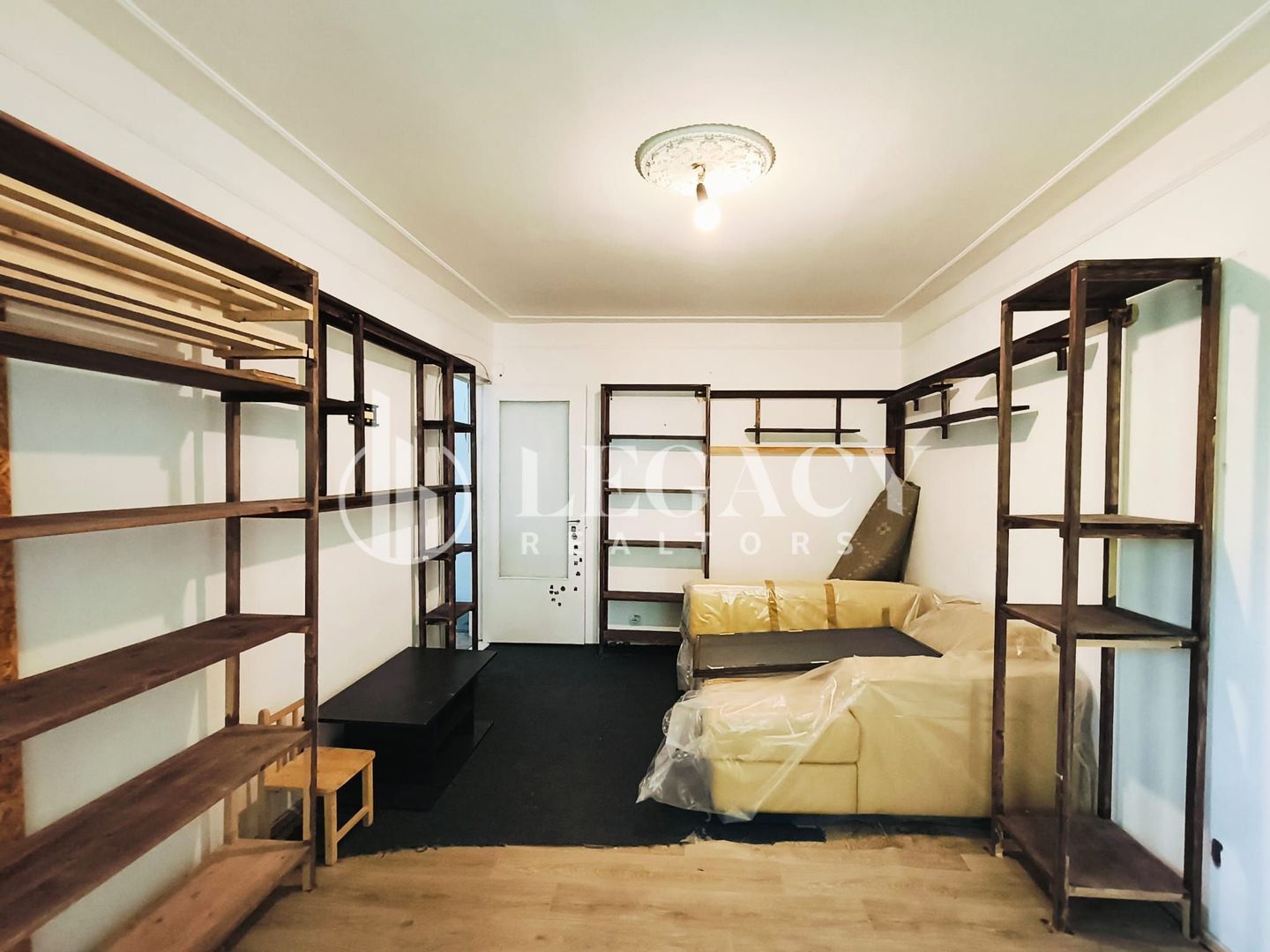 3 camere, decomandat, str. Neculau nr. 8 Păcurari-Petru Poni - Poză 1