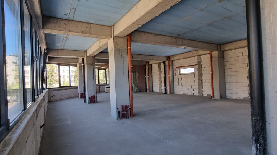 Spațiu Versatil 555 mp – Clinici, Birouri, Fitness - Poză 2