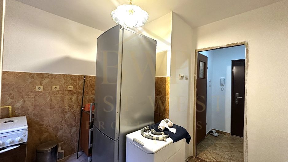 Garsonieră decomandată, etaj intermediar, Buziașului - Poză 2