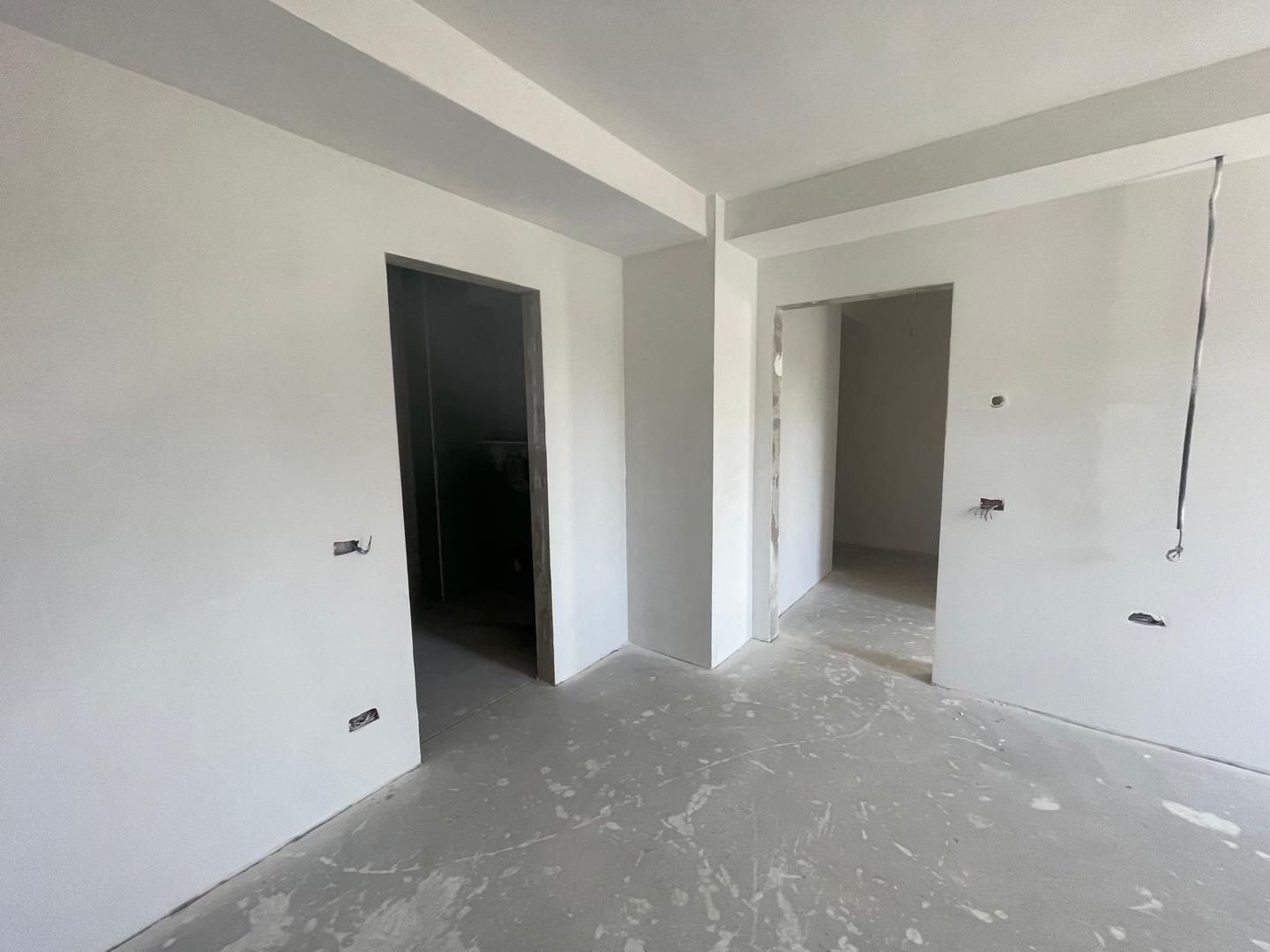 Apartament nou, ultracentral, 3 cam, 89,4 mp. 165 000 E (+TVA ) - Poză 4