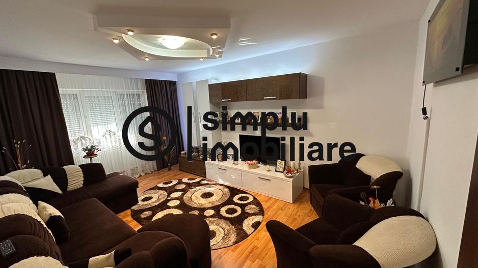 3 camere decomandate, etaj 3, centrala - Sarari - Poză 1