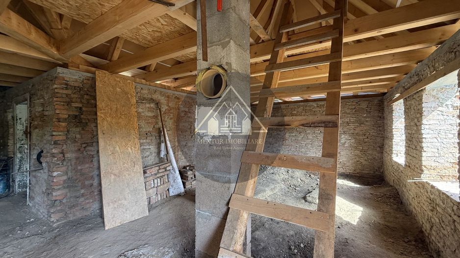 Casa de 3 camere, de vanzare, Roandola - Poză 9