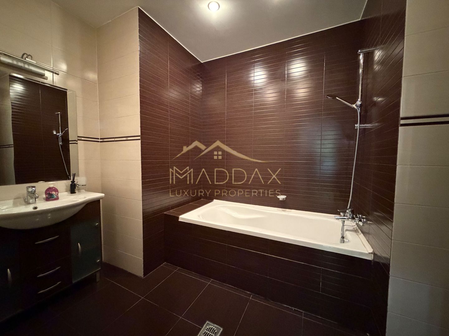 Apartament de închiriat / 3 camere lux *144m*  / Herastrau - Poză 17