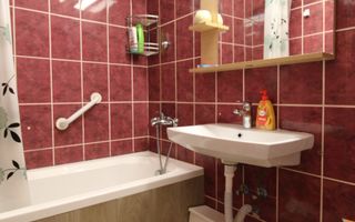 Piata 700, 2 camere, centrala proprie - Poză 11