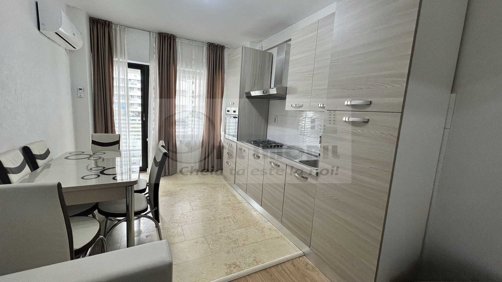 Apartament modern 2 camere - Royal Town, Copou - 485€ - Poză 3