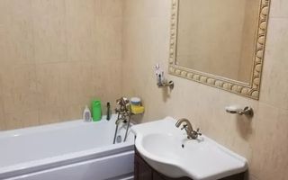 Apartament cu 3 camere de vânzare, zona Polus. - Poză 7