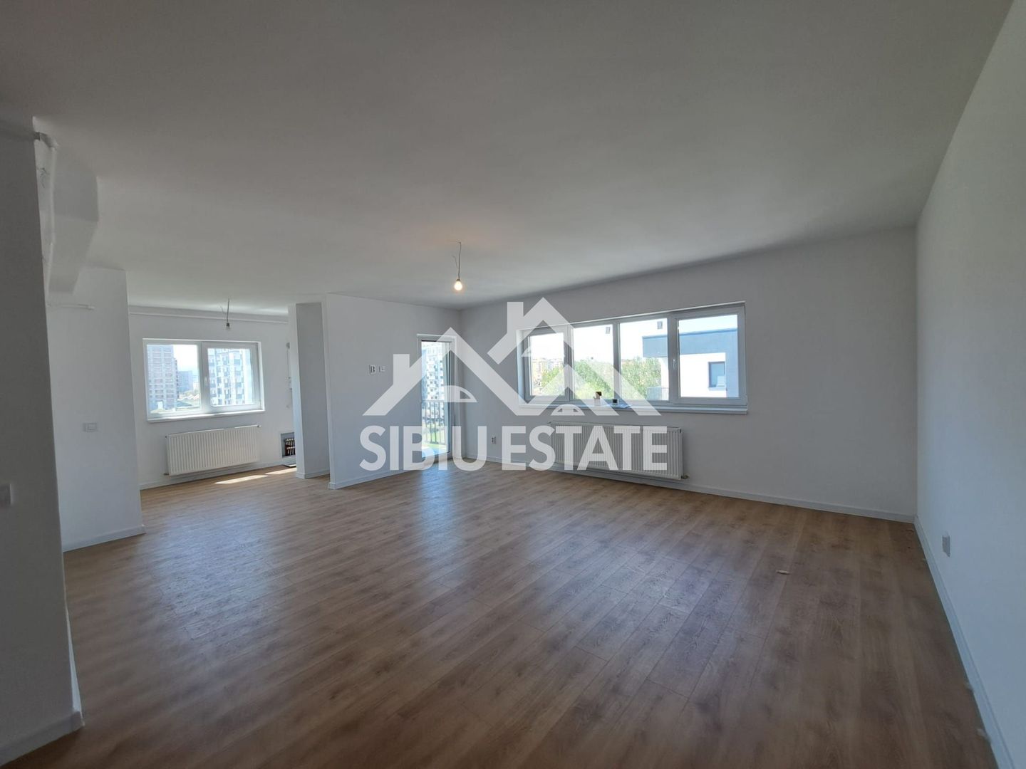 Apartament Sibiu, Stanca 2 bai - Poză 3