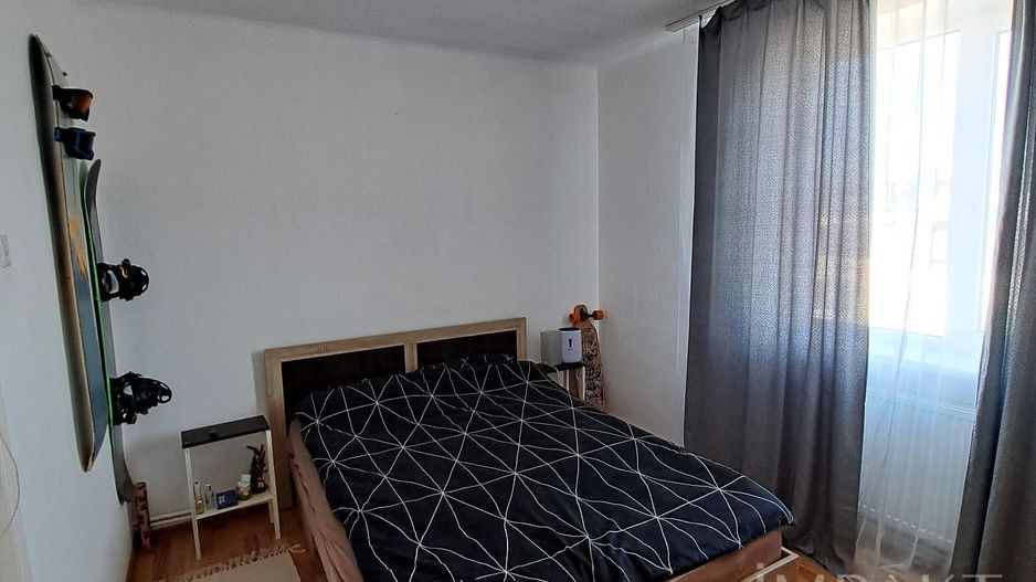 Apartament cu 2 camere semidecomandat- Zona Platinia - Poză 1