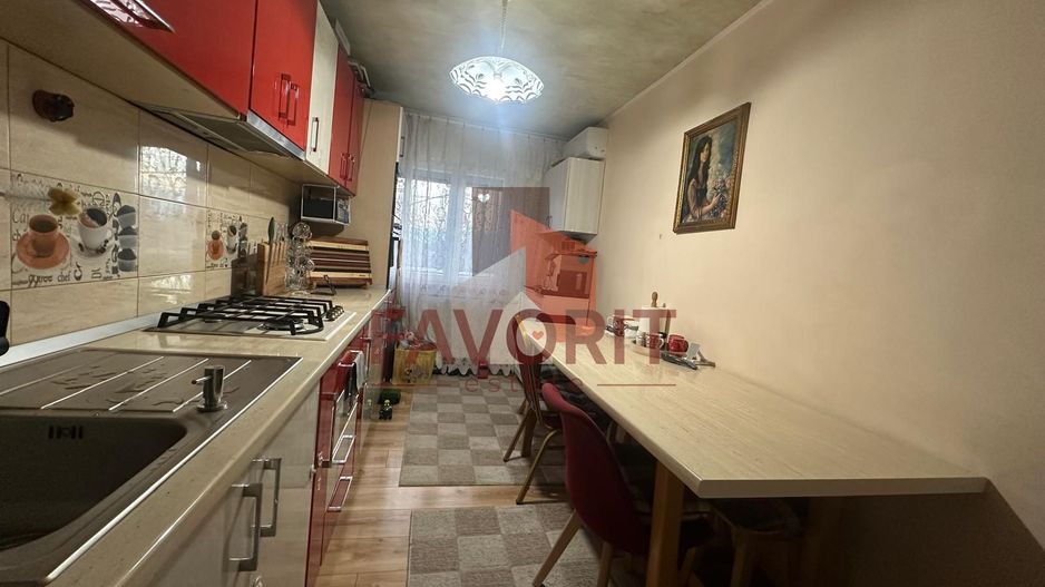 5 camere | etaj 1 | mobilat si utilat | ideal pentru inchiriere | - Poză 8