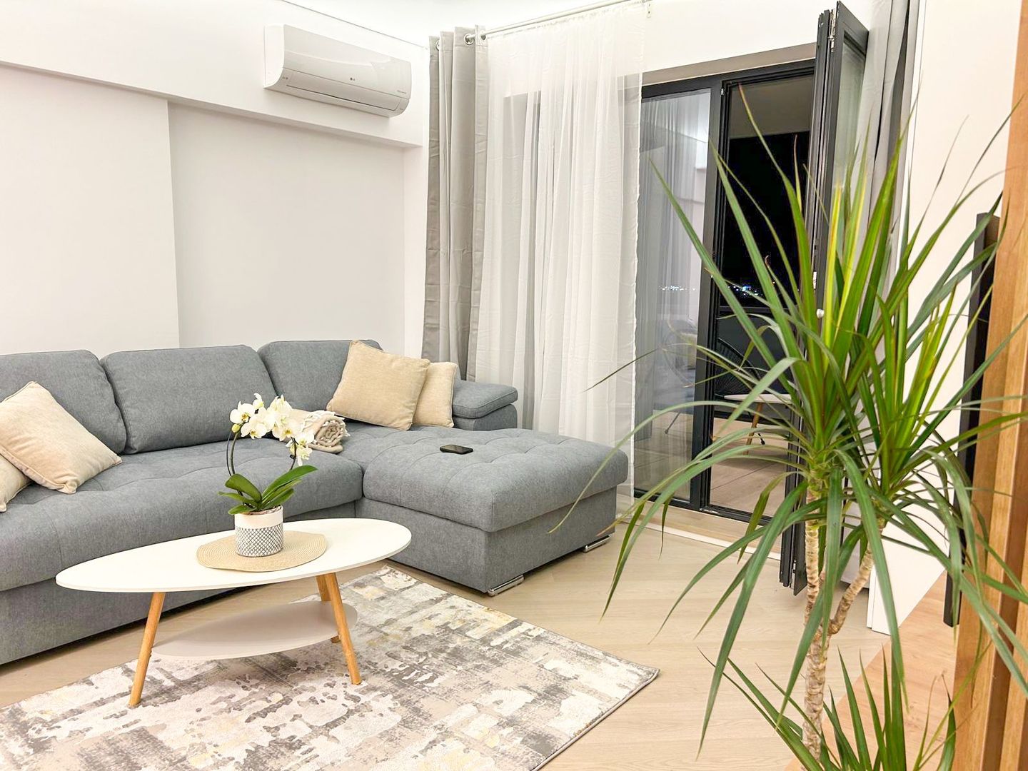 Chirie I Apartament 3 camere I Cortina North - Poză 2