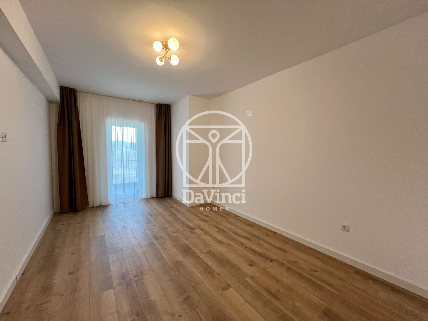 Apartament 3 camere - aer conditionat, finisat la alb (NCL-COL-ap.3) - Poză 5