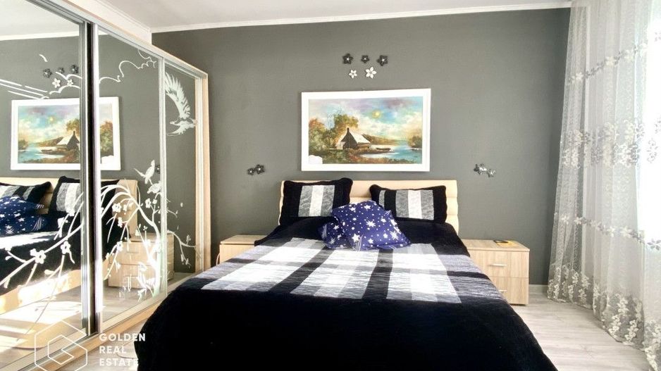 Casă de vânzare în Titu, jud. Dâmbovița, amenajată complet - Poză 7