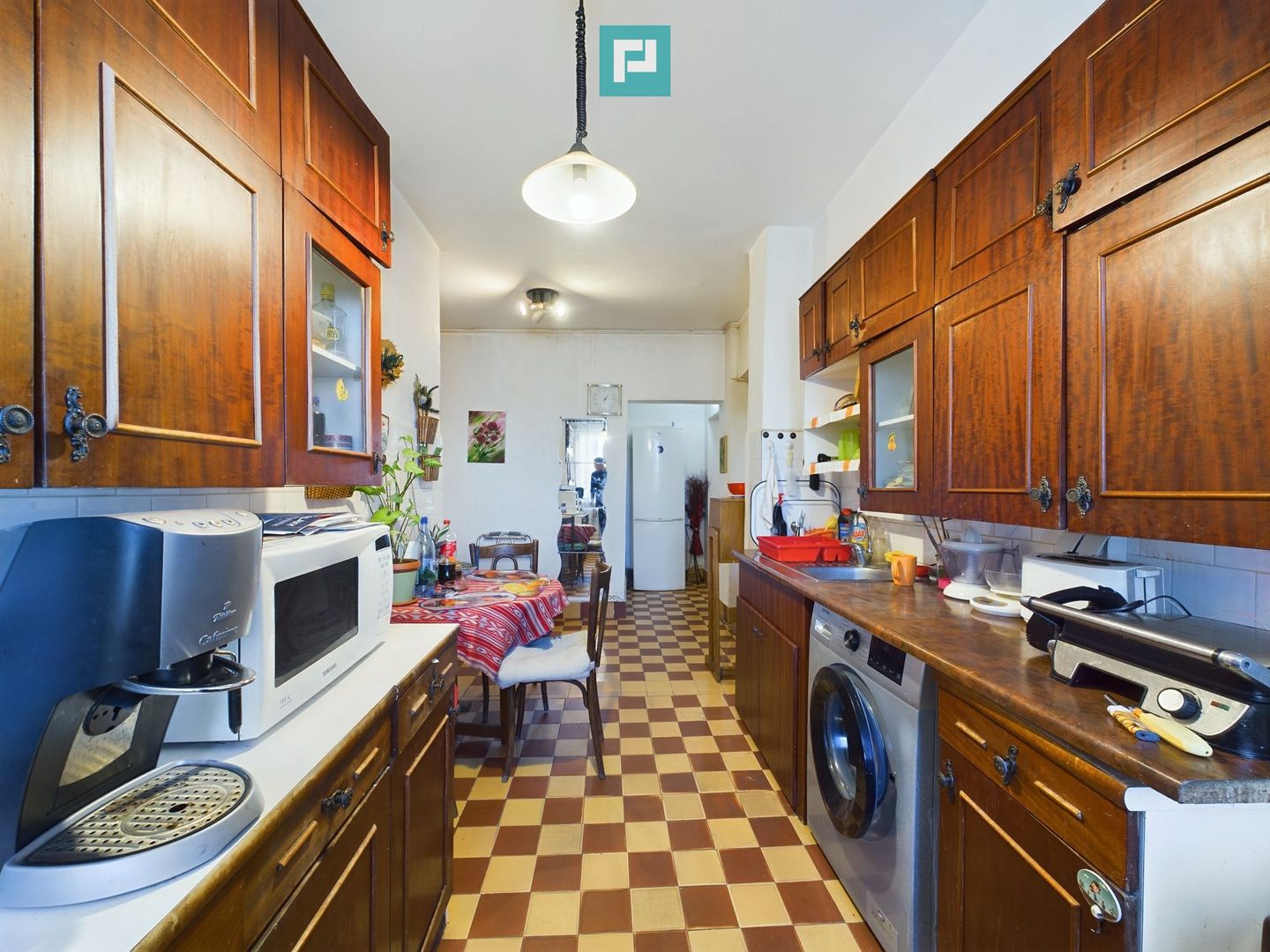 Apartament spațios cu 4 camere și 2 băi - Poză 7