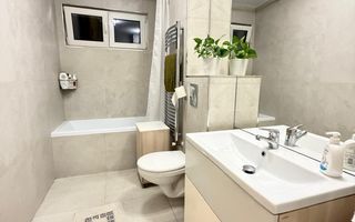 Apartament de 3 camere pe strada Mehedinti ! - Poză 9