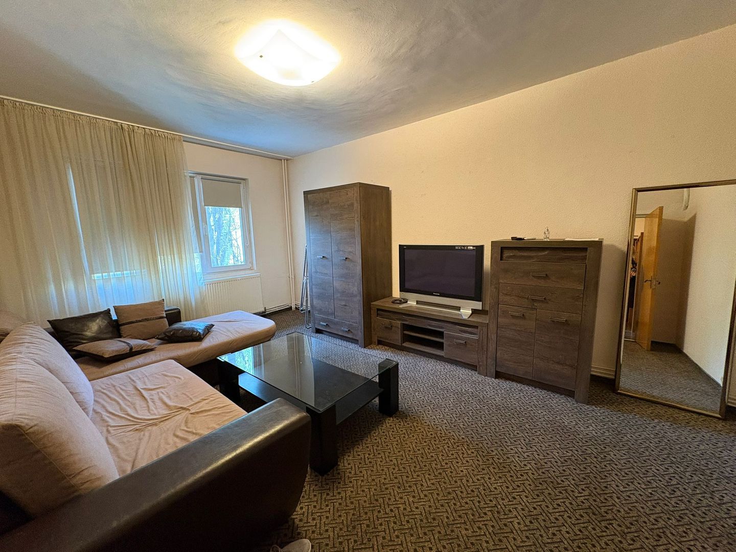 AP. 3 CAMERE P-TA SUDULUI, PARCARE ADP, CENTRALA PROPRIE,METROU 12 MIN - Poză 2