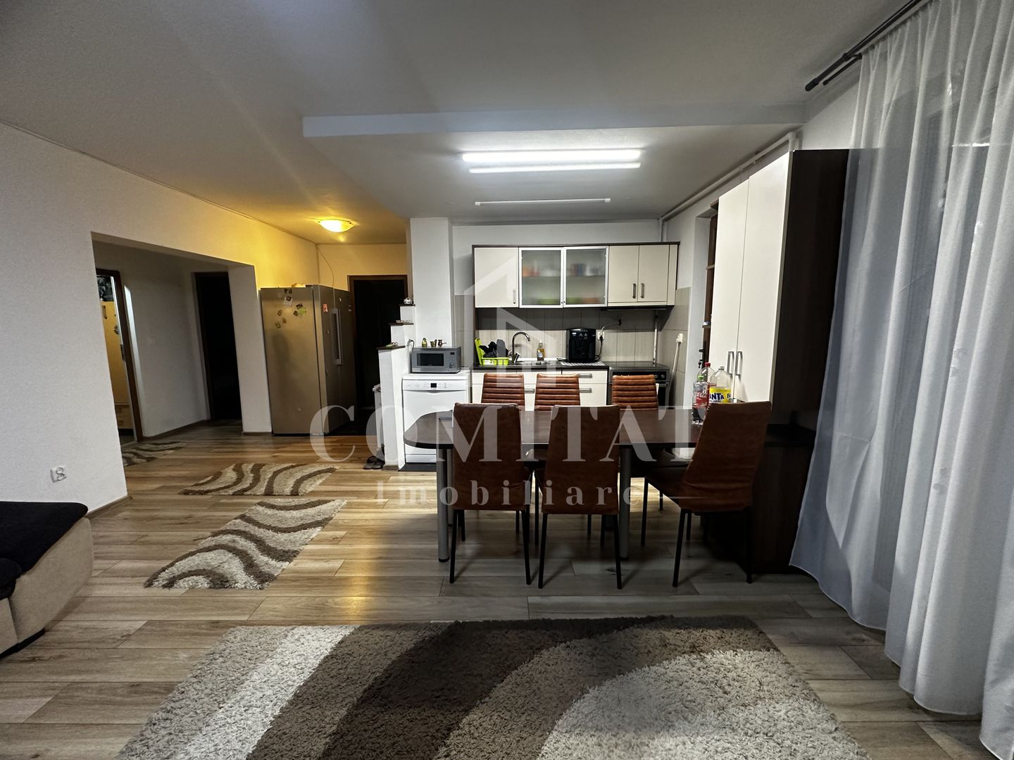 Oportunitate! Apartament 4 camere | grădină | 2 parcări |Eroilor - Poză 4