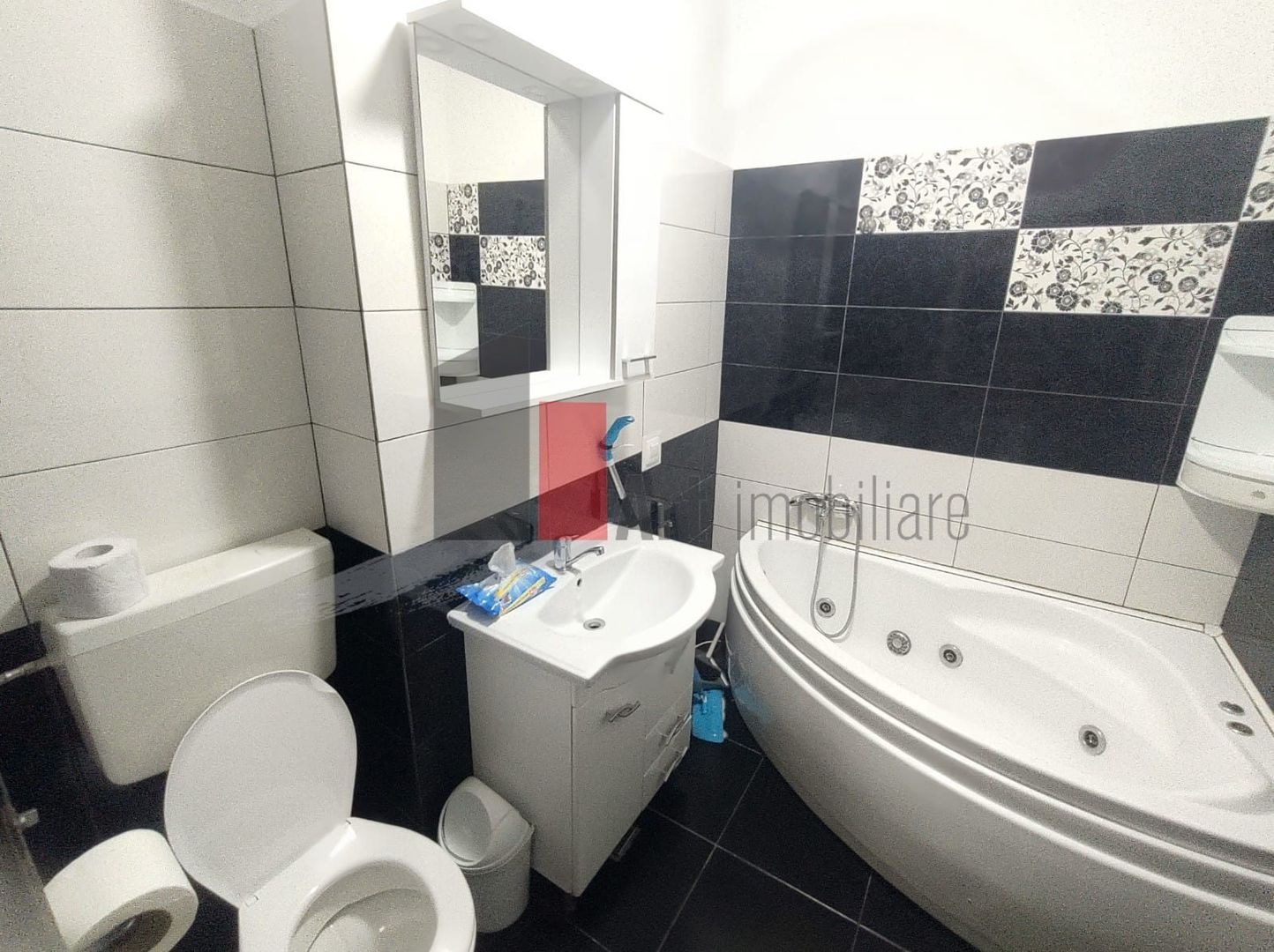 Vânzare apartament 2 camere decomandat cu centrală Pasajul Europa Unită - Poză 24