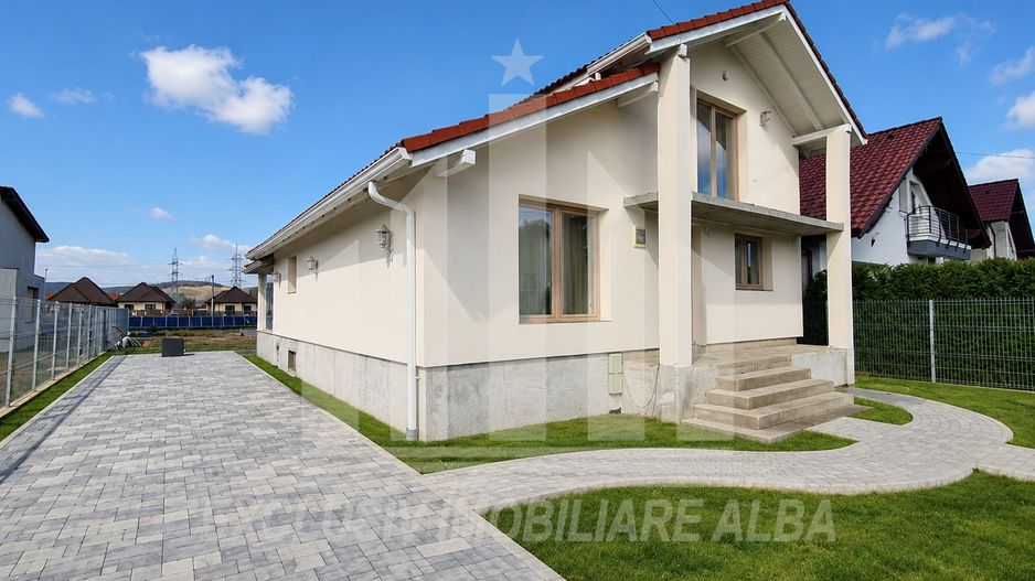 Casa individuala | 174 mp | 651 mp teren | Mobilata si Utilata | Arex - Poză 1