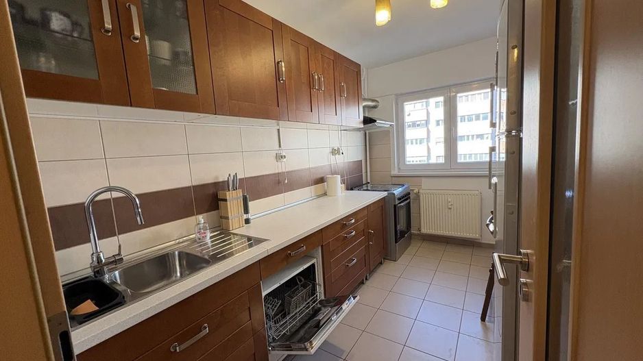 AP. 3 CAMERE FOISORUL DE FOC, BUCATARIE INCHISA, LOC PARCARE,MODERN - Poză 3