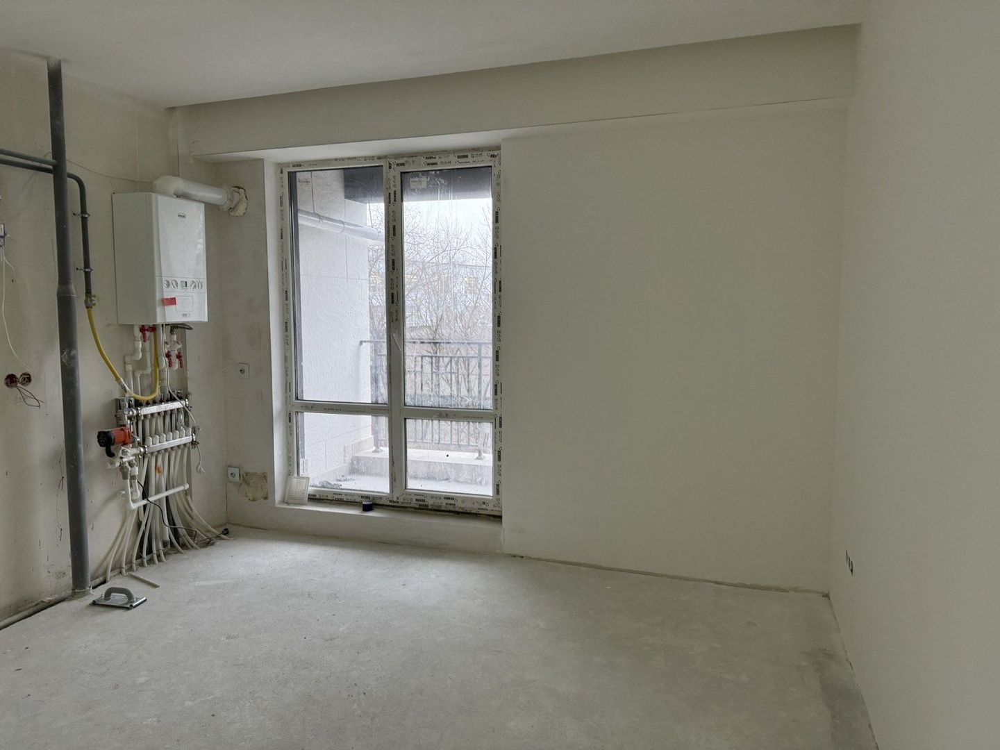 Apartament cu 3 camere - Poză 2