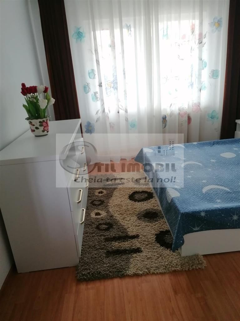 Apartament 4 camere - Zona Rond Vechi - Cug - 650 Euro - Poză 12