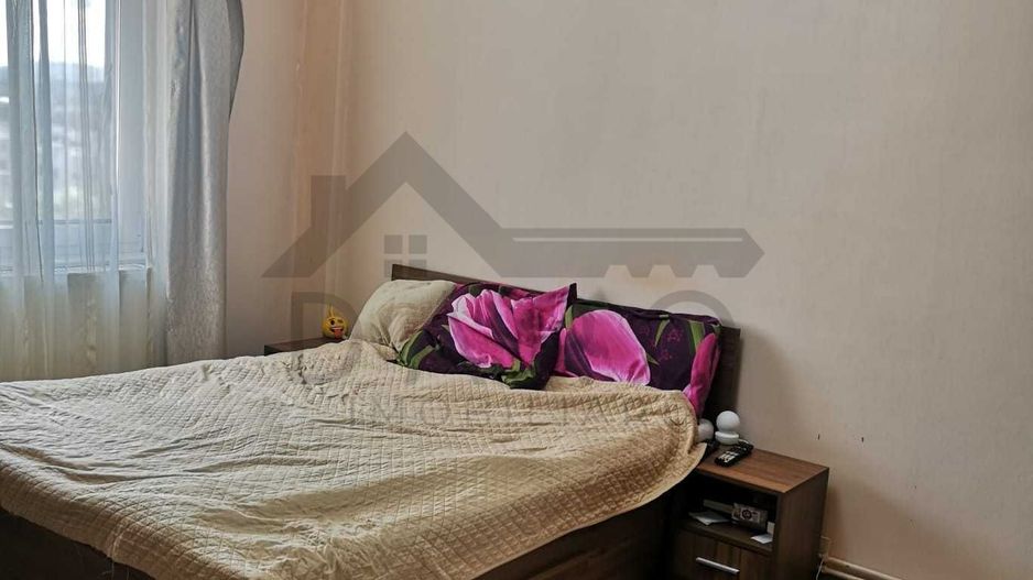 Vand apartament 3 camere - Poză 3