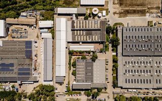 Proprietate speciala | Hale de productie si birouri - Poză 20