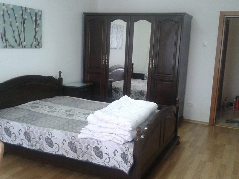 Apartament 3 camere, utilat, mobilat, parter - Faleza Dunarii - Poză 1