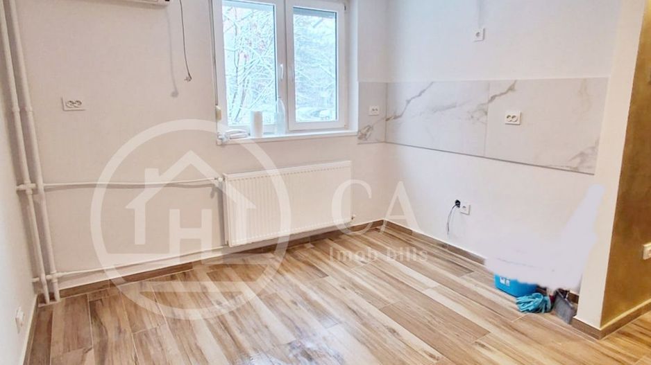 Apartament de vânzare cu 2 camere în zona Rogerius, Oradea - Poză 7