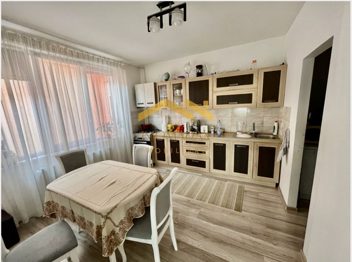 Modern-Apartament 5 Camere-Centrala Proprie - Poză 4